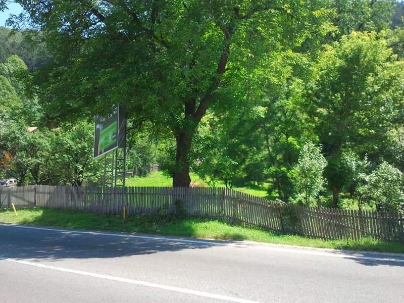 Posada- Sinaia 4 km, intravilan, 4.350 mp, deschidere- intrare din DN1, 11m